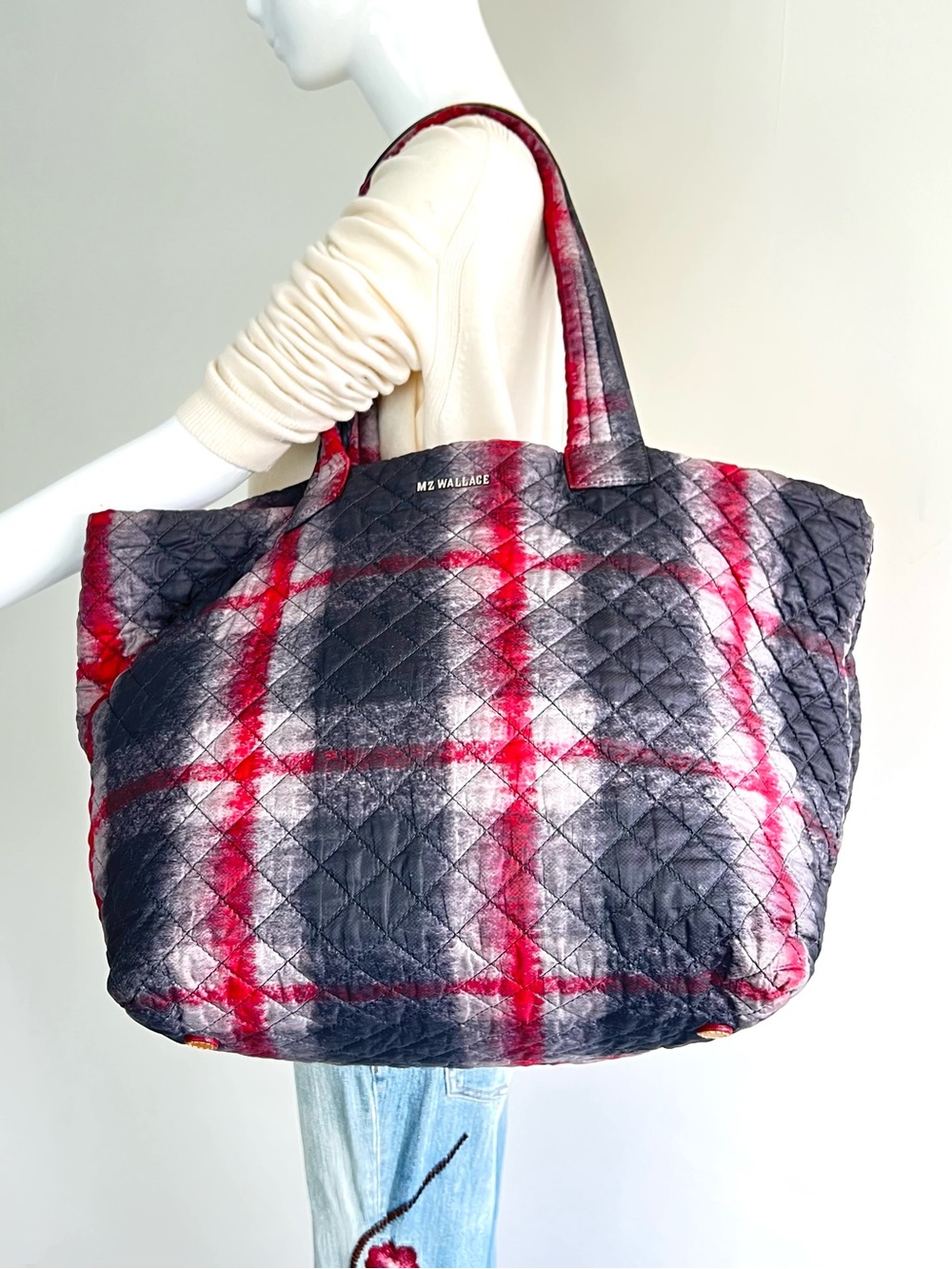 MZ WALLACE Metro Multicolor Quilted Nylon Lightweight EX Large Shoulder Bag Tote - Picture 2 of 16